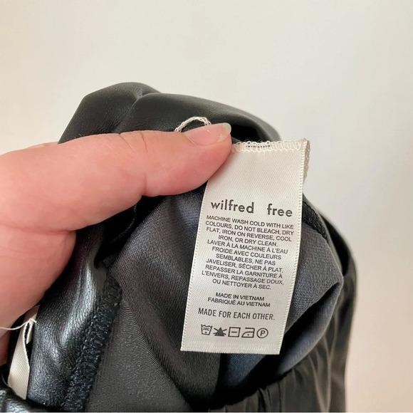 Aritzia  Wilfred Free Daria Pant Vegan Leather Leggings - Picture 6 of 9